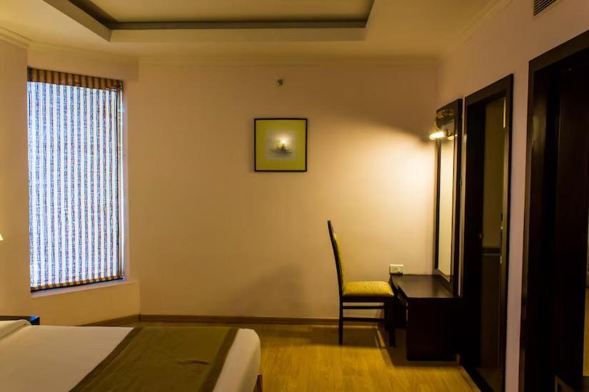 The Quilon Beach Hotel And Convention Center Kollam Exterior photo
