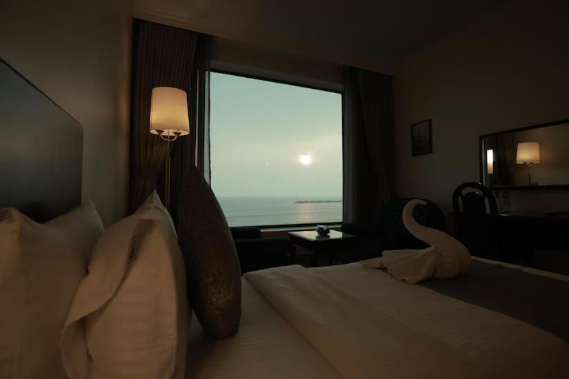 The Quilon Beach Hotel And Convention Center Kollam Exterior photo