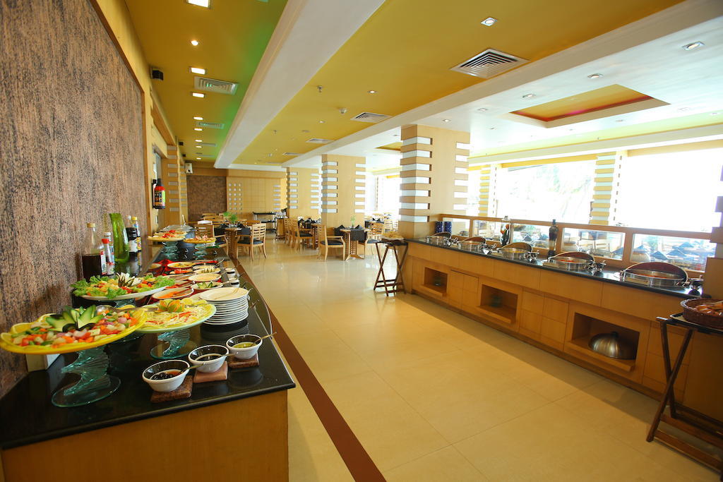 The Quilon Beach Hotel And Convention Center Kollam Exterior photo